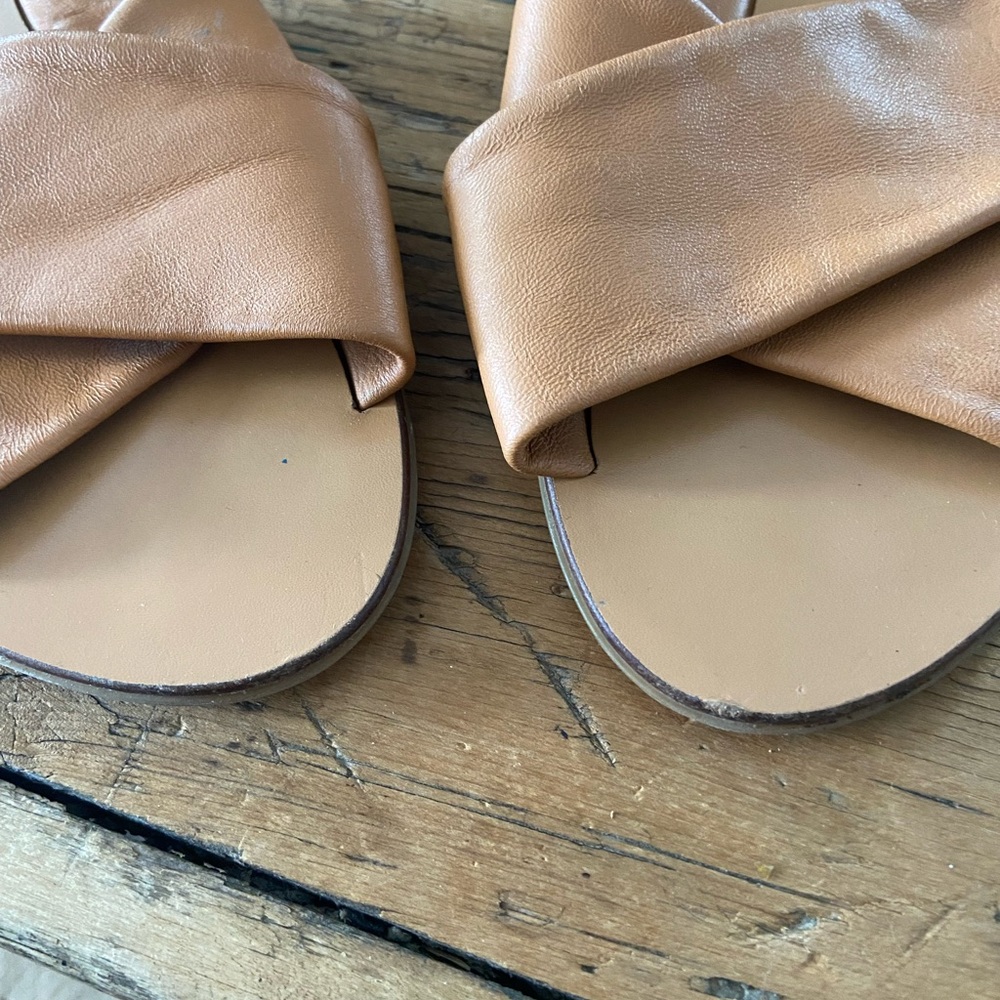 Everlane Women's Sandals in Light Brown Leather